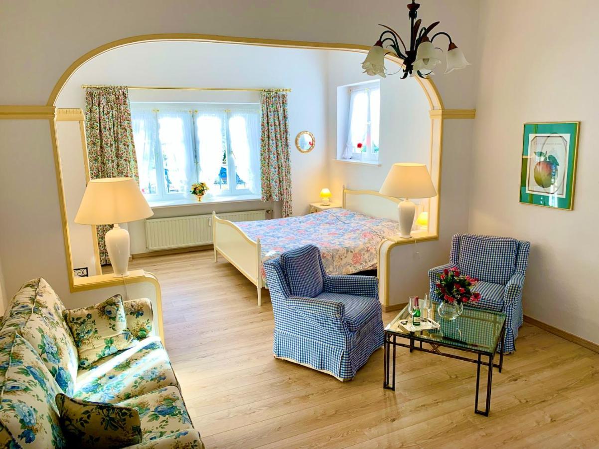 Landhaus Saaleck ナウムブルク エクステリア 写真